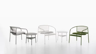 velit lounge chair with velit lounge cushion and side table